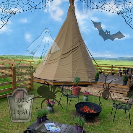 Burtree House & Retreats Tipi With Secluded Hot Tub Hotell Thirkleby Eksteriør bilde