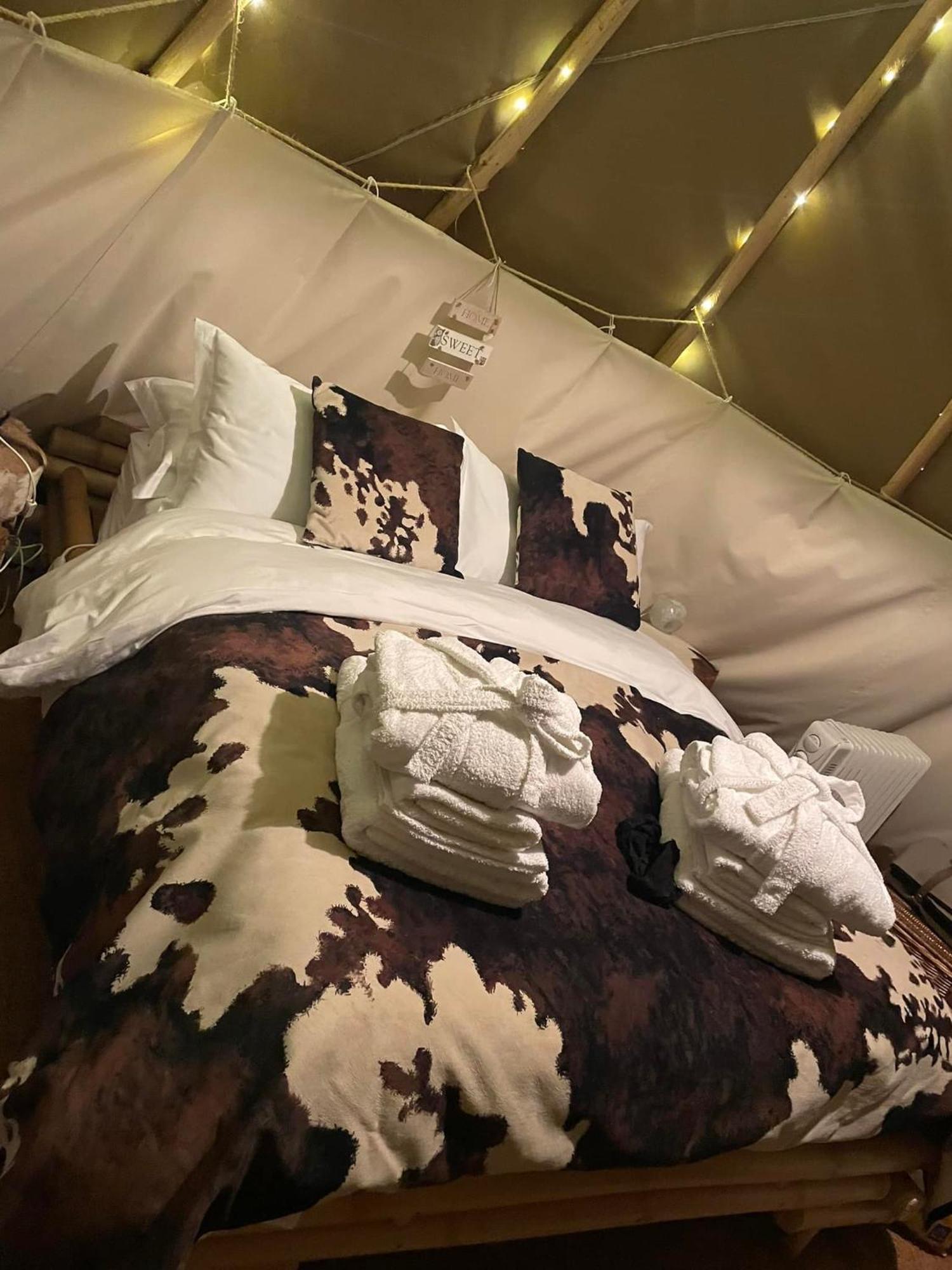 Burtree House & Retreats Tipi With Secluded Hot Tub Hotell Thirkleby Eksteriør bilde