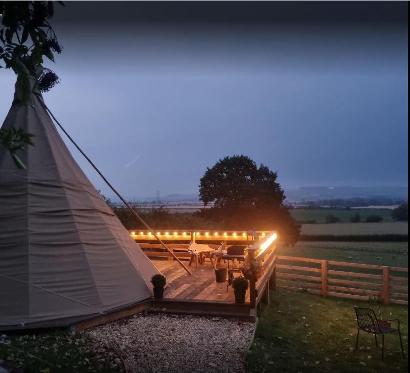 Burtree House & Retreats Tipi With Secluded Hot Tub Hotell Thirkleby Eksteriør bilde