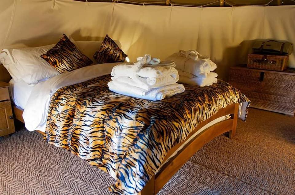 Burtree House & Retreats Tipi With Secluded Hot Tub Hotell Thirkleby Eksteriør bilde